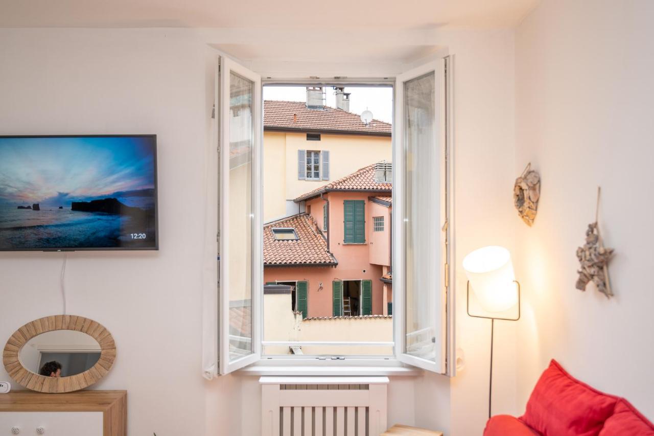 Portatorre Suite, A Charming Apartment In The Heart Of Como, Free Private Parking, Air Conditioning & More! Екстериор снимка