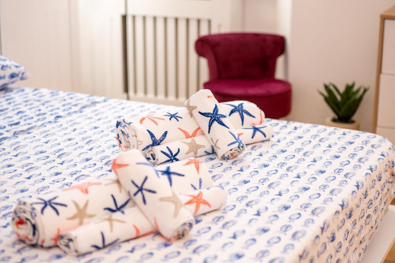 Portatorre Suite, A Charming Apartment In The Heart Of Como, Free Private Parking, Air Conditioning & More! Екстериор снимка
