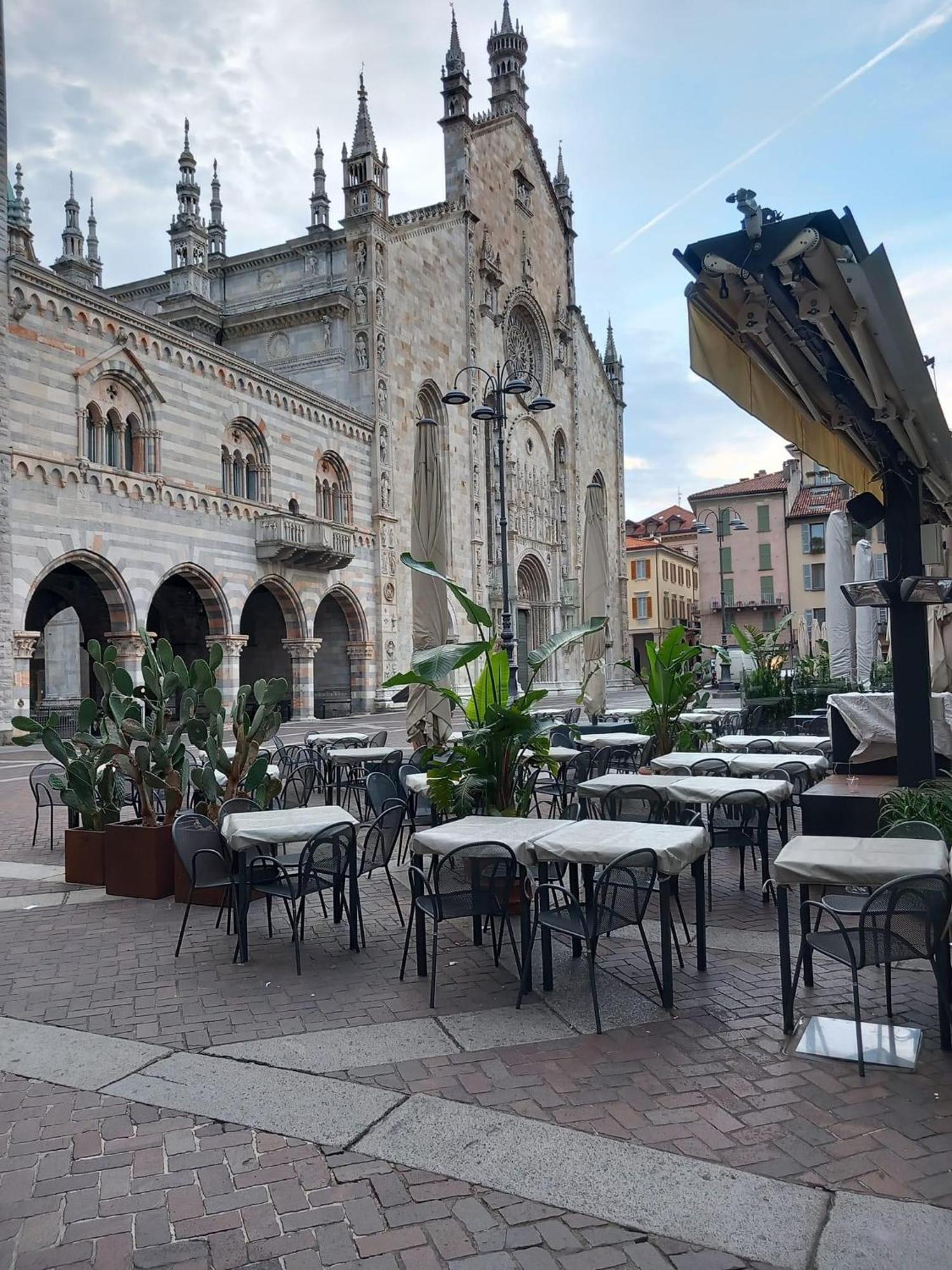 Portatorre Suite, A Charming Apartment In The Heart Of Como, Free Private Parking, Air Conditioning & More! Екстериор снимка