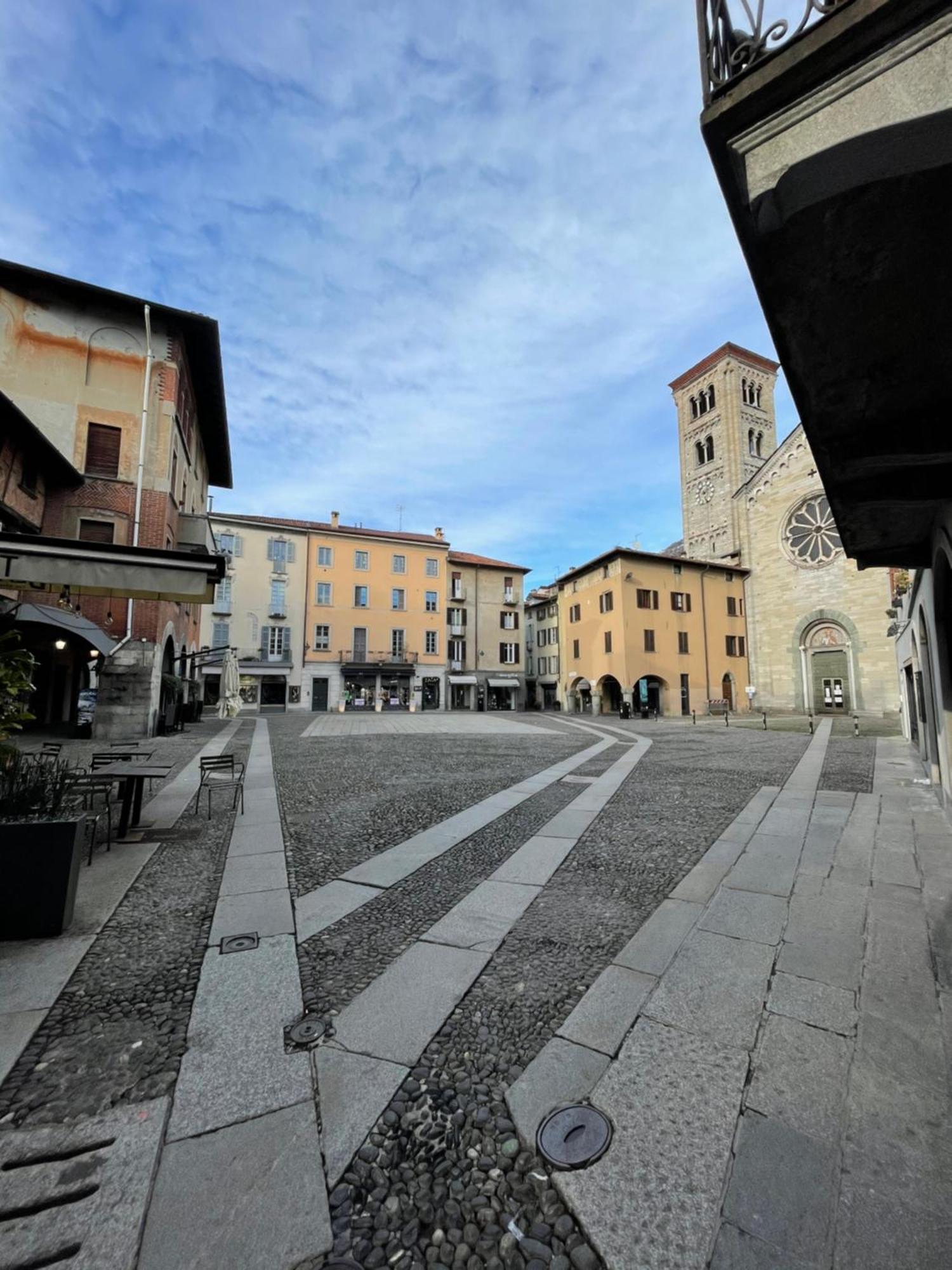 Portatorre Suite, A Charming Apartment In The Heart Of Como, Free Private Parking, Air Conditioning & More! Екстериор снимка