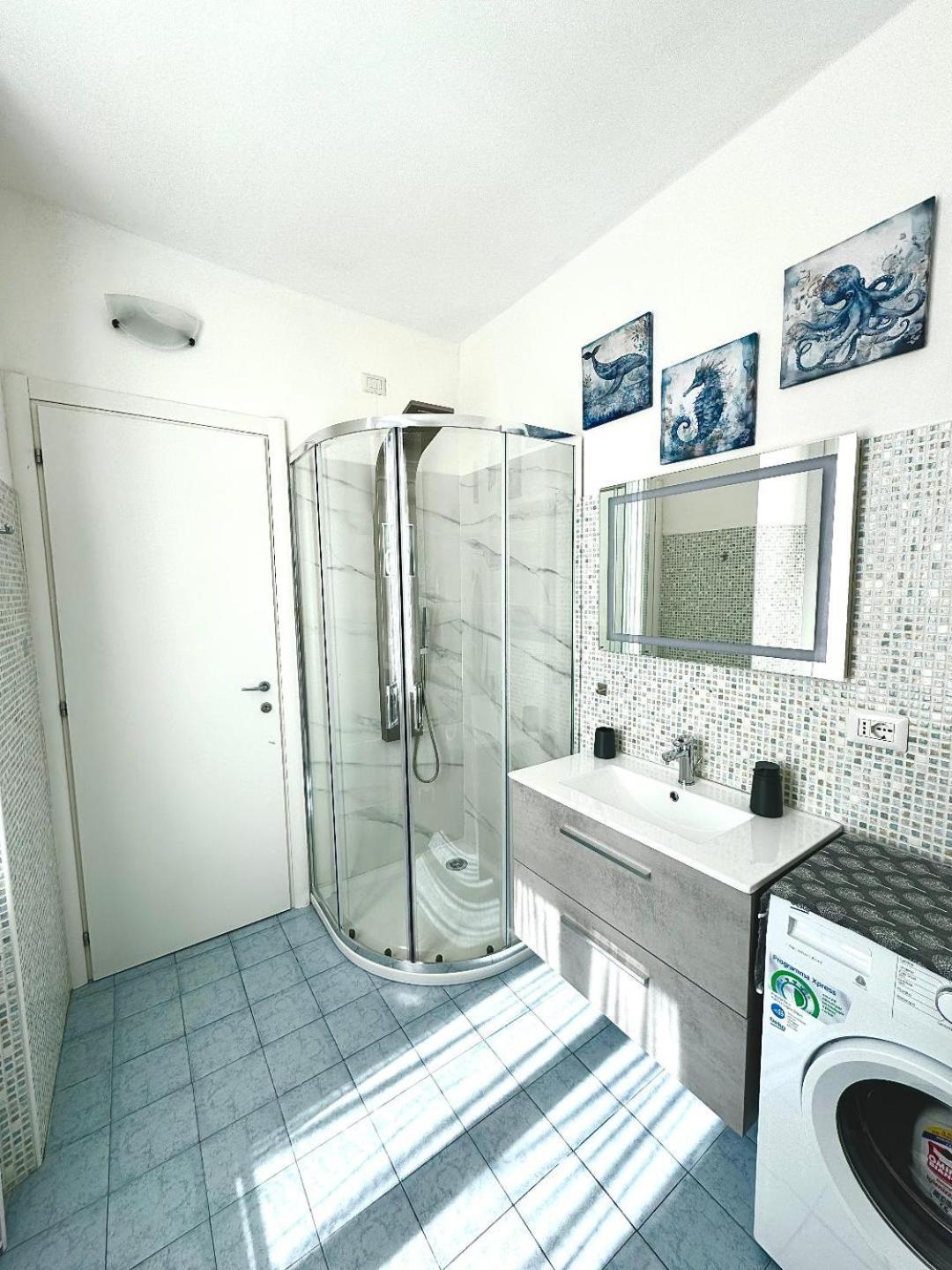 Portatorre Suite, A Charming Apartment In The Heart Of Como, Free Private Parking, Air Conditioning & More! Екстериор снимка