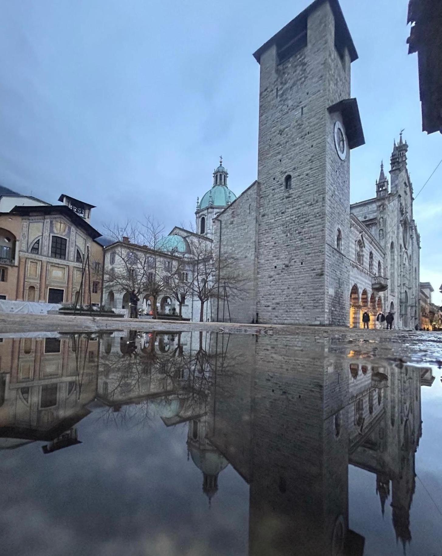 Portatorre Suite, A Charming Apartment In The Heart Of Como, Free Private Parking, Air Conditioning & More! Екстериор снимка